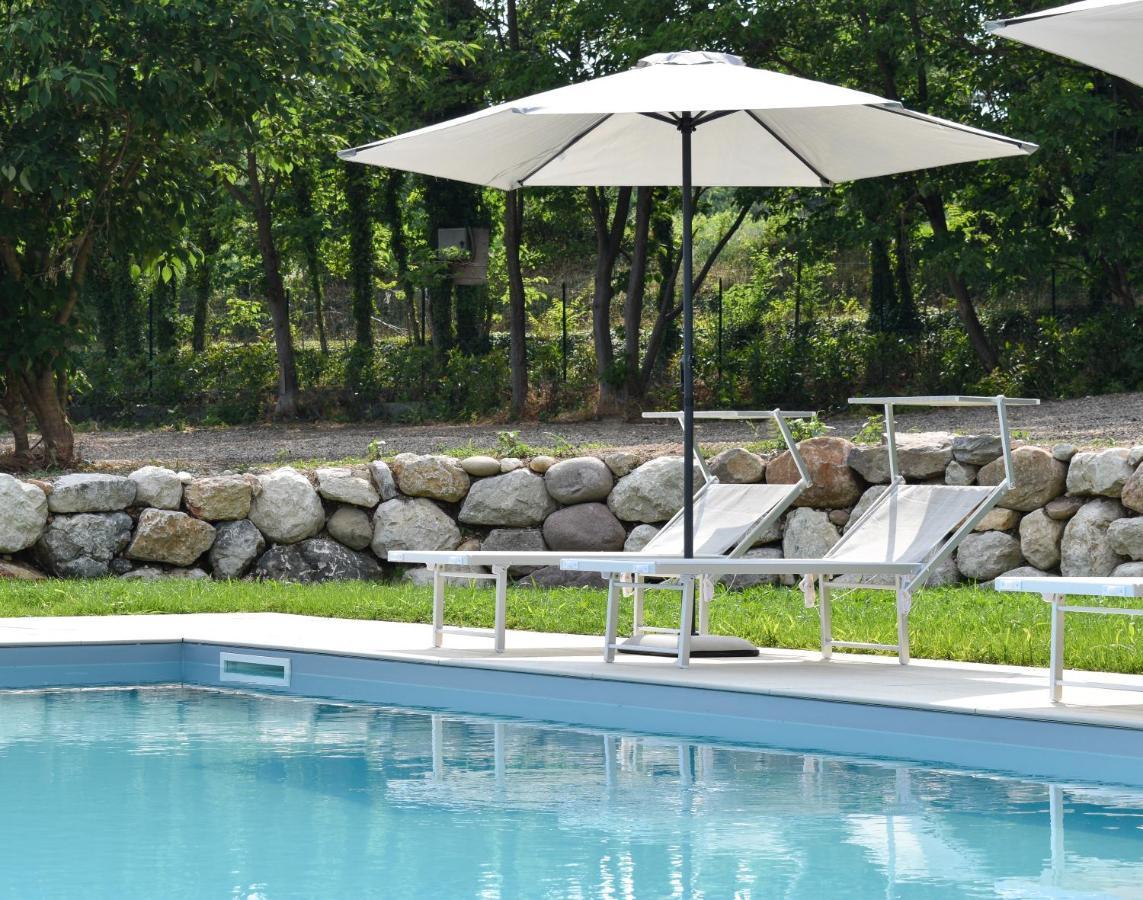 קסטלנואובו דל גארדה Bed And Breakfast Le Giale מראה חיצוני תמונה